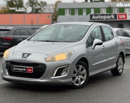 Пежо 308 2011 в Киеве на Automoto.ua Серый Пежо 308, объемом двигателя 1.6 л и пробегом 182 тыс. км за 6790 $, фото 1 на Automoto.ua
