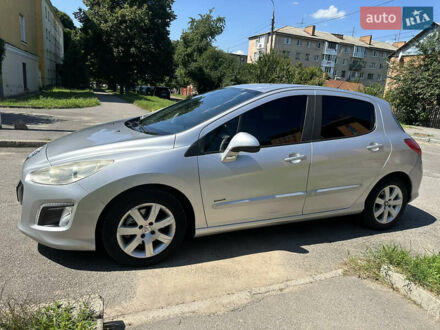 Серый Пежо 308, объемом двигателя 1.6 л и пробегом 190 тыс. км за 6900 $, фото 1 на Automoto.ua