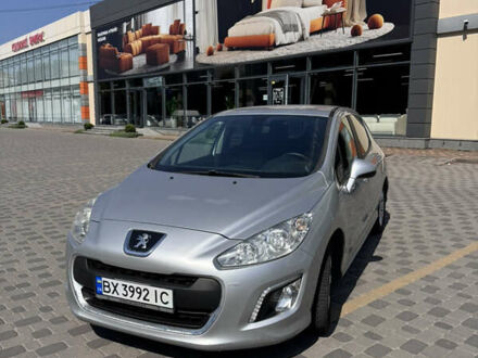 Пежо 308 2012 в Хмельницком на Automoto.ua Серый Пежо 308, объемом двигателя 1.56 л и пробегом 229 тыс. км за 6659 $, фото 1 на Automoto.ua