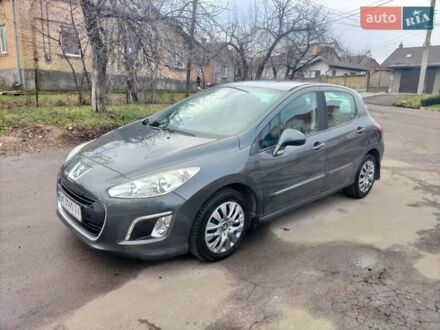 Пежо 308 2012 в Ровно на Automoto.ua Серый Пежо 308, объемом двигателя 1.56 л и пробегом 169 тыс. км за 6499 $, фото 1 на Automoto.ua