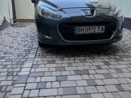 Сірий Пежо 308, об'ємом двигуна 1.56 л та пробігом 324 тис. км за 8000 $, фото 1 на Automoto.ua