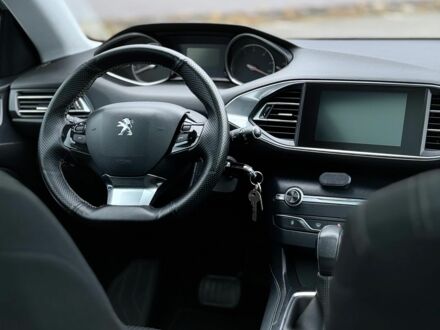 Пежо 308 2015 у Кривому Розі на Automoto.ua Сірий Пежо 308, об'ємом двигуна 1.6 л та пробігом 217 тис. км за 8300 $, фото 1 на Automoto.ua