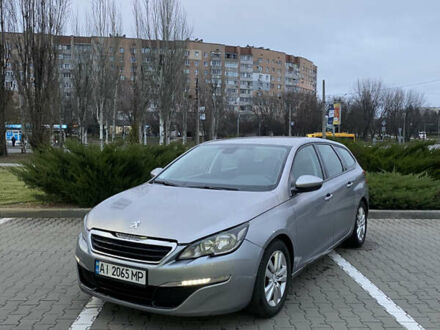 Серый Пежо 308, объемом двигателя 1.56 л и пробегом 218 тыс. км за 8000 $, фото 1 на Automoto.ua