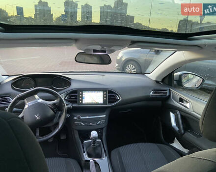 Серый Пежо 308, объемом двигателя 1.56 л и пробегом 182 тыс. км за 11500 $, фото 1 на Automoto.ua