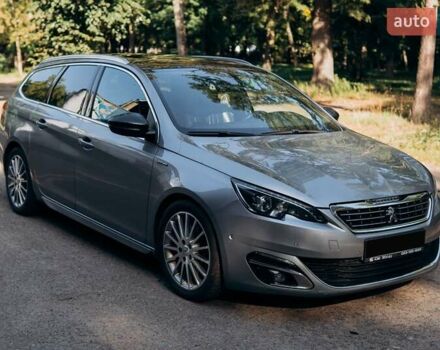 Серый Пежо 308, объемом двигателя 2 л и пробегом 198 тыс. км за 11500 $, фото 1 на Automoto.ua