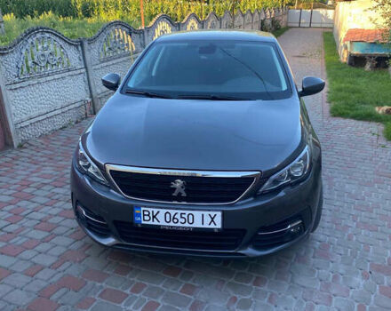 Сірий Пежо 308, об'ємом двигуна 1.5 л та пробігом 239 тис. км за 12500 $, фото 1 на Automoto.ua
