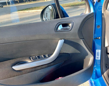 Синий Пежо 308, объемом двигателя 1.6 л и пробегом 220 тыс. км за 5300 $, фото 8 на Automoto.ua