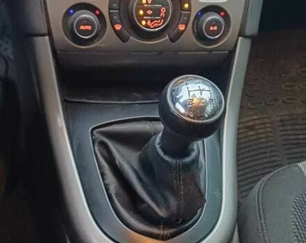 Синий Пежо 308, объемом двигателя 1.6 л и пробегом 252 тыс. км за 5000 $, фото 6 на Automoto.ua