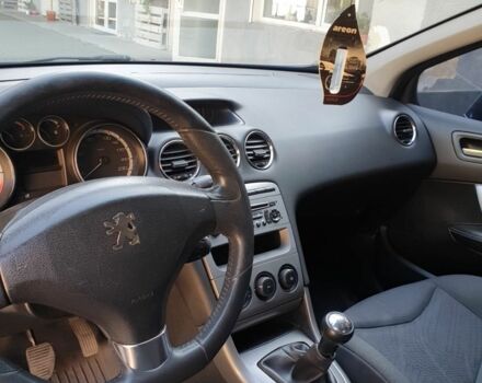 Синий Пежо 308, объемом двигателя 1.6 л и пробегом 236 тыс. км за 4400 $, фото 5 на Automoto.ua