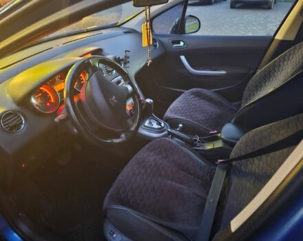 Синий Пежо 308, объемом двигателя 1.6 л и пробегом 217 тыс. км за 5700 $, фото 5 на Automoto.ua