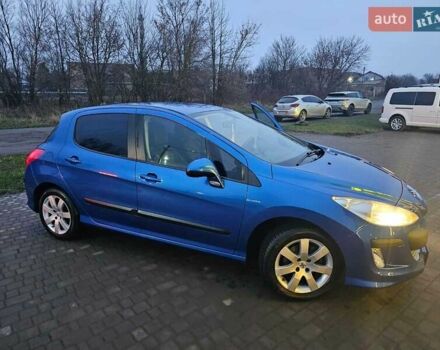 Синий Пежо 308, объемом двигателя 1.6 л и пробегом 220 тыс. км за 5500 $, фото 1 на Automoto.ua