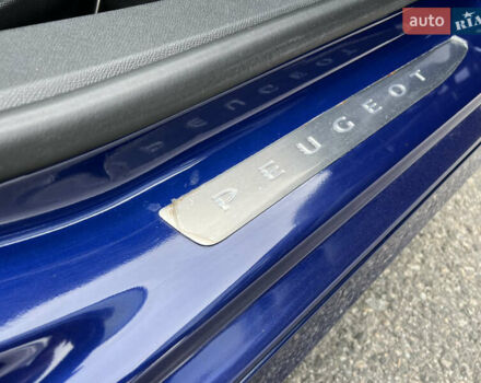 Синий Пежо 308, объемом двигателя 2 л и пробегом 46 тыс. км за 18900 $, фото 28 на Automoto.ua