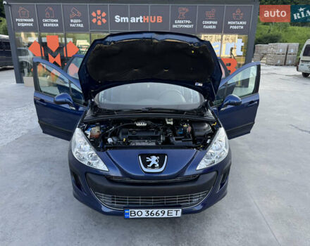 Синий Пежо 308, объемом двигателя 1.6 л и пробегом 280 тыс. км за 4950 $, фото 22 на Automoto.ua