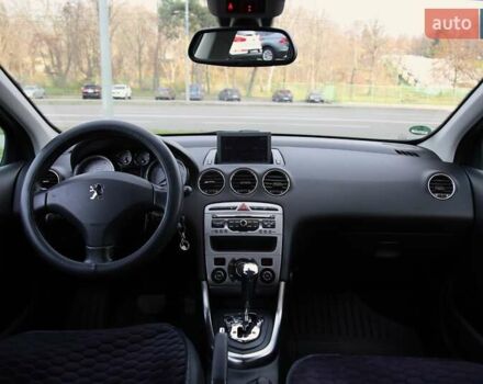 Синий Пежо 308, объемом двигателя 1.6 л и пробегом 250 тыс. км за 6000 $, фото 11 на Automoto.ua