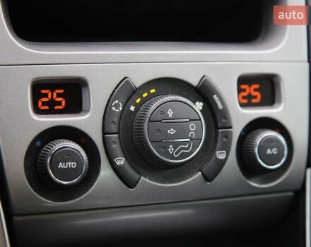 Синий Пежо 308, объемом двигателя 1.6 л и пробегом 250 тыс. км за 6000 $, фото 17 на Automoto.ua