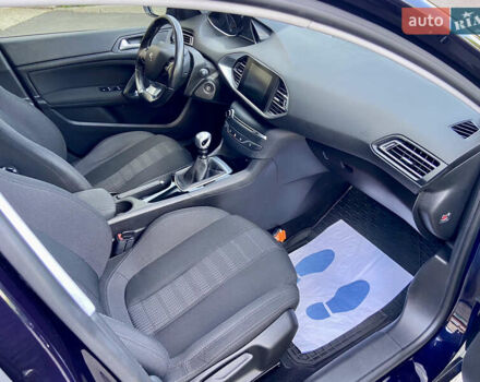 Синий Пежо 308, объемом двигателя 1.6 л и пробегом 219 тыс. км за 9550 $, фото 45 на Automoto.ua