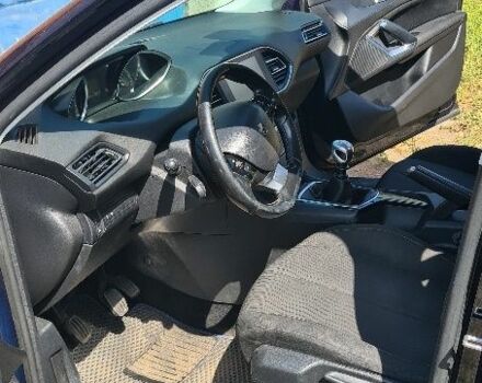 Синий Пежо 308, объемом двигателя 1.6 л и пробегом 314 тыс. км за 9500 $, фото 4 на Automoto.ua