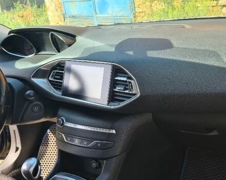 Синий Пежо 308, объемом двигателя 1.6 л и пробегом 314 тыс. км за 9500 $, фото 8 на Automoto.ua
