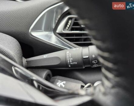 Синій Пежо 308, об'ємом двигуна 1.56 л та пробігом 273 тис. км за 8800 $, фото 10 на Automoto.ua