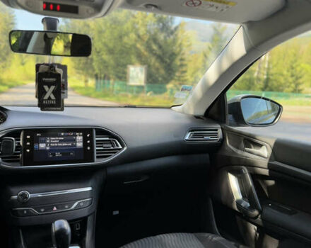 Синий Пежо 308, объемом двигателя 1.56 л и пробегом 218 тыс. км за 9600 $, фото 14 на Automoto.ua