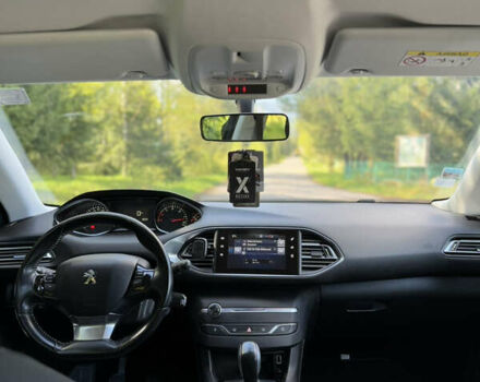 Синий Пежо 308, объемом двигателя 1.56 л и пробегом 218 тыс. км за 9600 $, фото 15 на Automoto.ua