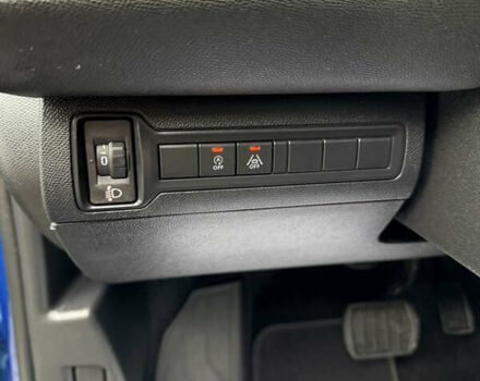 Синий Пежо 308, объемом двигателя 1.5 л и пробегом 163 тыс. км за 12900 $, фото 31 на Automoto.ua