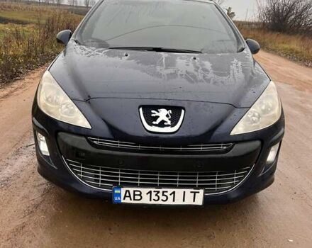 Синий Пежо 308, объемом двигателя 1.6 л и пробегом 320 тыс. км за 4500 $, фото 1 на Automoto.ua
