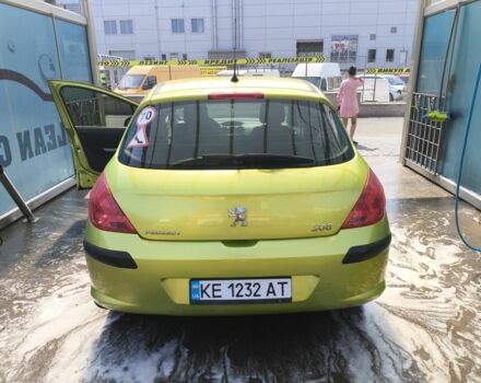 Зеленый Пежо 308, объемом двигателя 1.6 л и пробегом 172 тыс. км за 4000 $, фото 1 на Automoto.ua