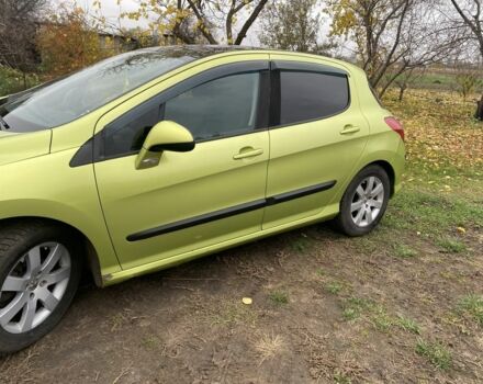 Зелений Пежо 308, об'ємом двигуна 1.6 л та пробігом 216 тис. км за 4500 $, фото 2 на Automoto.ua
