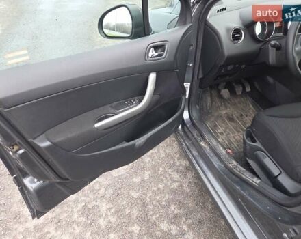 Зеленый Пежо 308, объемом двигателя 1.4 л и пробегом 190 тыс. км за 4450 $, фото 11 на Automoto.ua