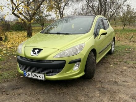 Зелений Пежо 308, об'ємом двигуна 1.6 л та пробігом 216 тис. км за 4500 $, фото 1 на Automoto.ua