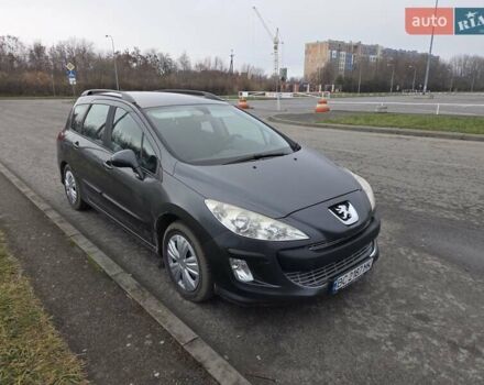 Зеленый Пежо 308, объемом двигателя 1.4 л и пробегом 190 тыс. км за 4450 $, фото 1 на Automoto.ua