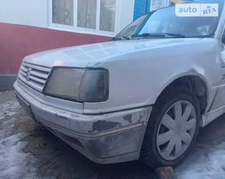 Белый Пежо 309, объемом двигателя 1.6 л и пробегом 300 тыс. км за 800 $, фото 12 на Automoto.ua