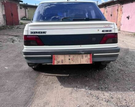 Белый Пежо 309, объемом двигателя 1.3 л и пробегом 376 тыс. км за 1100 $, фото 3 на Automoto.ua