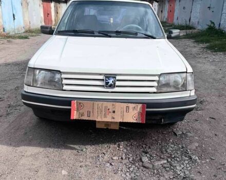 Белый Пежо 309, объемом двигателя 1.3 л и пробегом 376 тыс. км за 1100 $, фото 2 на Automoto.ua