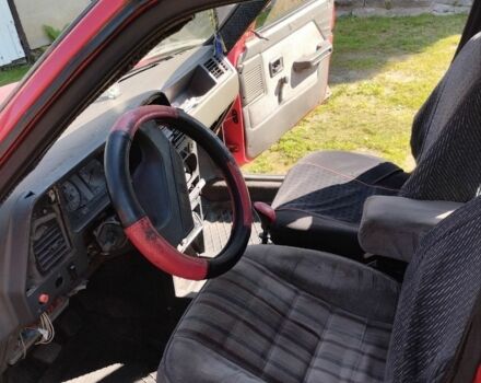 Красный Пежо 309, объемом двигателя 2 л и пробегом 300 тыс. км за 900 $, фото 9 на Automoto.ua