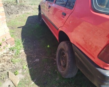 Червоний Пежо 309, об'ємом двигуна 1 л та пробігом 100 тис. км за 700 $, фото 1 на Automoto.ua