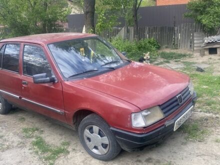 Пежо 309 1990 у Вінниці на Automoto.ua Червоний Пежо 309, об'ємом двигуна 1.4 л та пробігом 200 тис. км за 850 $, фото 1 на Automoto.ua