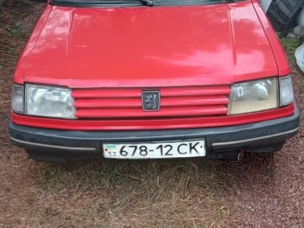 Пежо 309 1992 у Сумах на Automoto.ua Червоний Пежо 309, об'ємом двигуна 1 л та пробігом 230 тис. км за 797 $, фото 1 на Automoto.ua