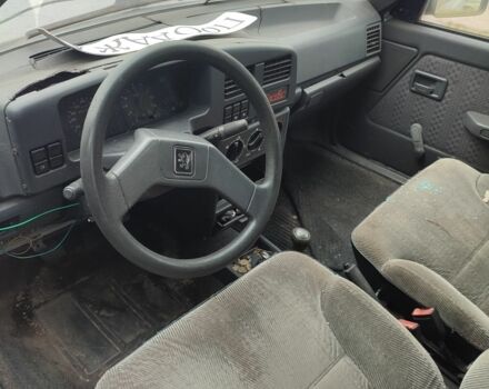 Пежо 309 1987 у Бобровице на Automoto.ua Сірий Пежо 309, об'ємом двигуна 0 л та пробігом 1000 тис. км за 456 $, фото 2 на Automoto.ua
