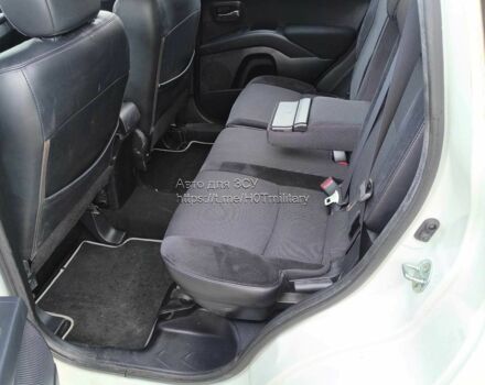 Белый Пежо 4007, объемом двигателя 2.2 л и пробегом 210 тыс. км за 5475 $, фото 19 на Automoto.ua