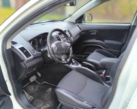 Белый Пежо 4007, объемом двигателя 2.2 л и пробегом 210 тыс. км за 5475 $, фото 11 на Automoto.ua