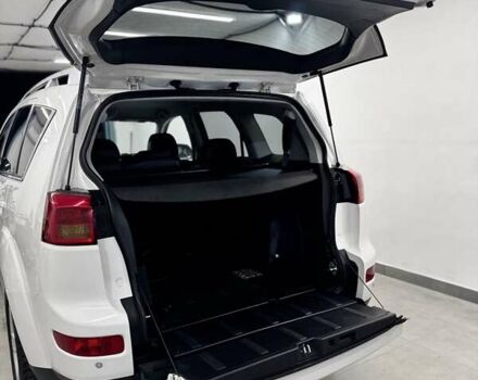 Белый Пежо 4007, объемом двигателя 2.2 л и пробегом 197 тыс. км за 11499 $, фото 28 на Automoto.ua