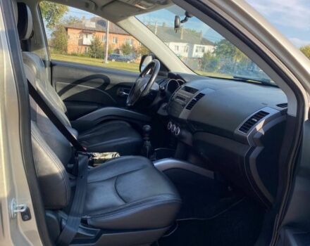 Бежевый Пежо 4007, объемом двигателя 2.2 л и пробегом 350 тыс. км за 4500 $, фото 6 на Automoto.ua