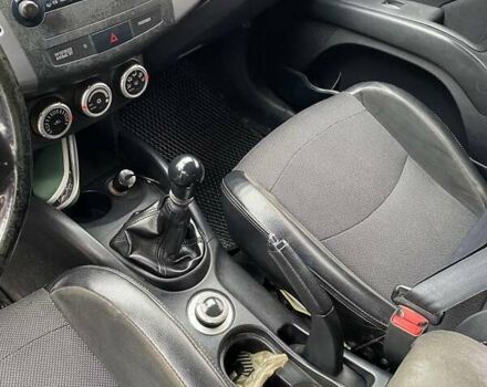 Черный Пежо 4007, объемом двигателя 2.2 л и пробегом 255 тыс. км за 8100 $, фото 7 на Automoto.ua