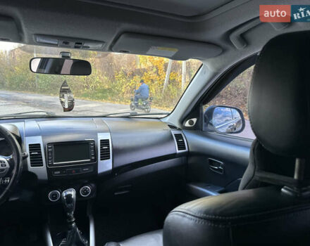 Черный Пежо 4007, объемом двигателя 2.2 л и пробегом 253 тыс. км за 9500 $, фото 17 на Automoto.ua