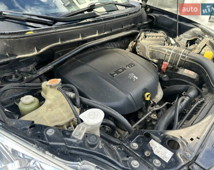 Черный Пежо 4007, объемом двигателя 2.2 л и пробегом 253 тыс. км за 9500 $, фото 8 на Automoto.ua