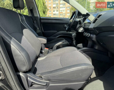 Чорний Пежо 4007, об'ємом двигуна 2.2 л та пробігом 247 тис. км за 9400 $, фото 29 на Automoto.ua