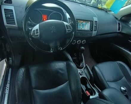 Черный Пежо 4007, объемом двигателя 2.2 л и пробегом 260 тыс. км за 8750 $, фото 13 на Automoto.ua
