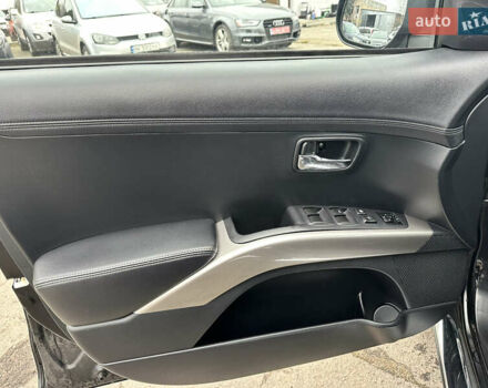 Чорний Пежо 4007, об'ємом двигуна 2.18 л та пробігом 220 тис. км за 9999 $, фото 17 на Automoto.ua